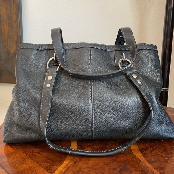 Coach F19044 Penelope HandBag Black Leather - Picture 5 of 11